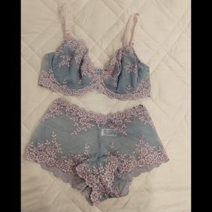 Wacoal Embrace Lace Lingerie Set 34D